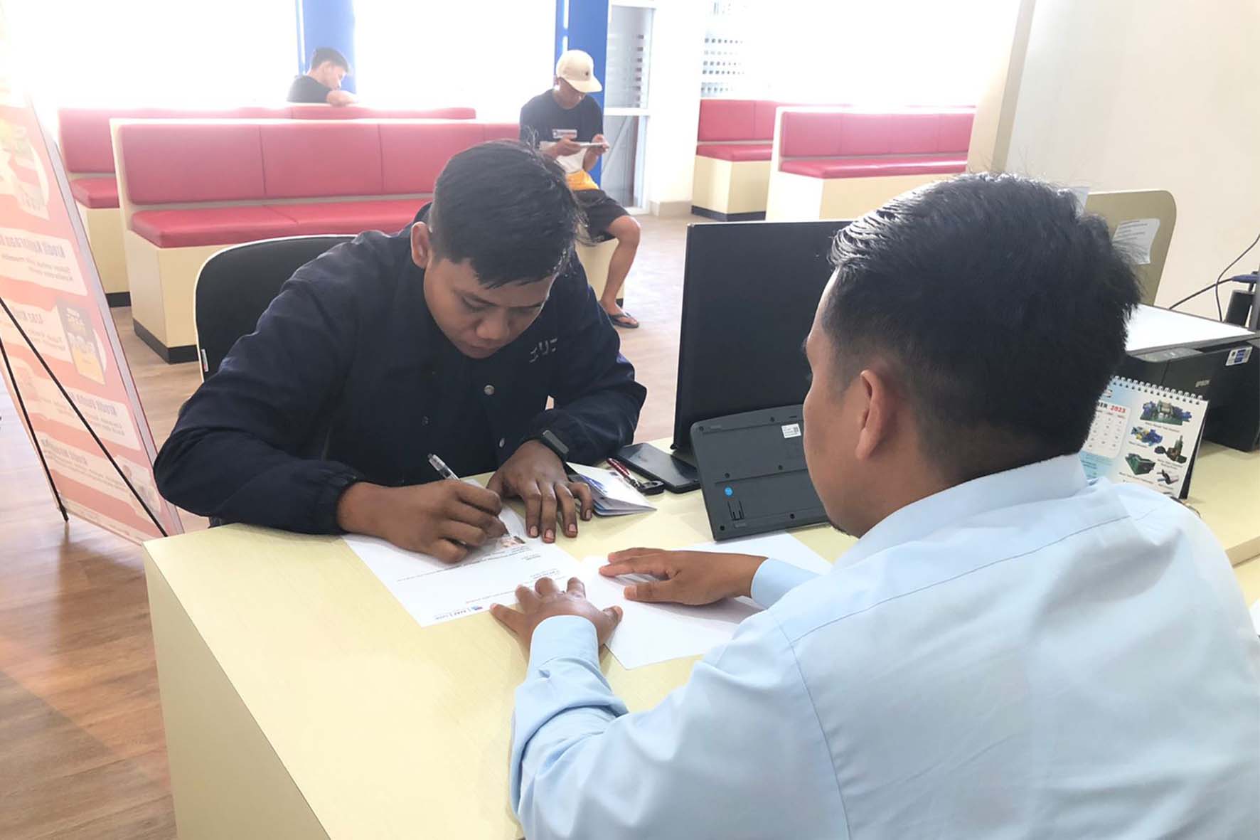 Azaz Bank Tawarkan Solusi Keuangan dengan Pinjaman Mudah dan Cepat