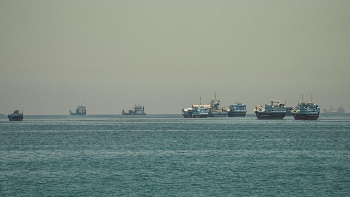 Badan PBB Hentikan Lalu Lintas Kapal Selat Hormuz